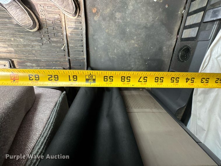 image for item DO0960 2019 Freightliner Cascadia 125 semi truck