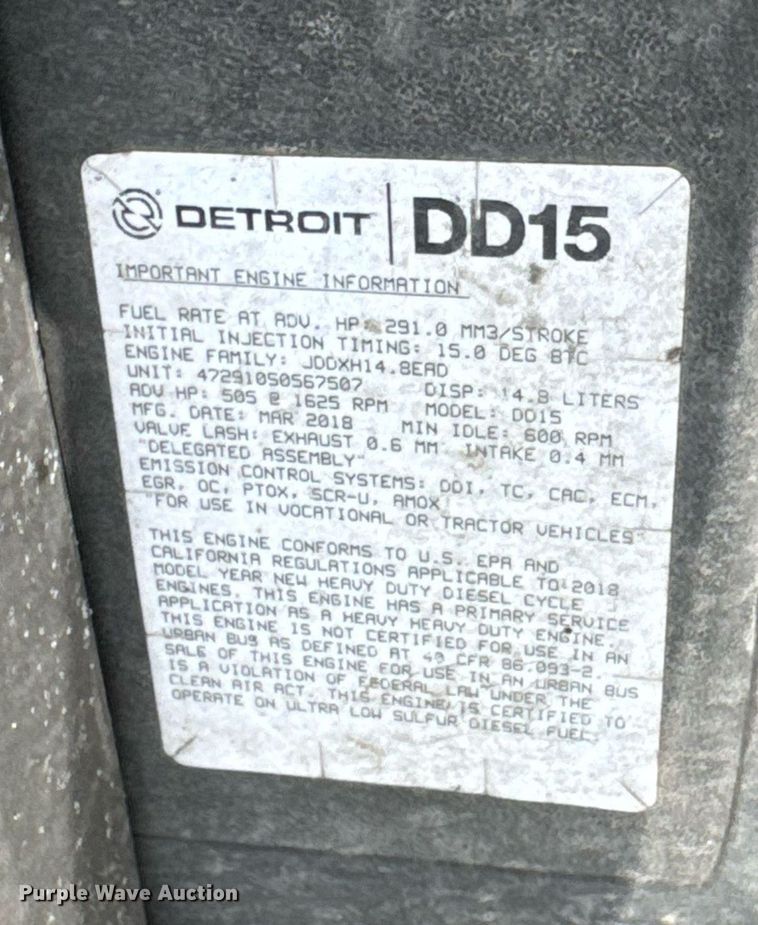 image for item DO0960 2019 Freightliner Cascadia 125 semi truck