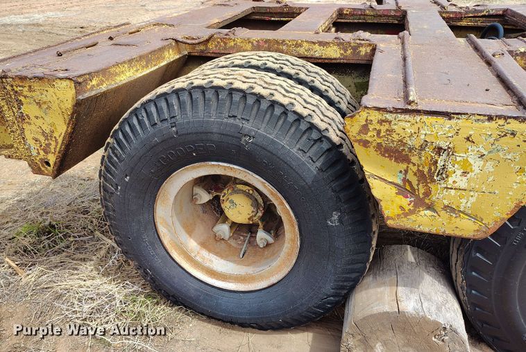 image for item DP4927 1945 LACR equipment trailer