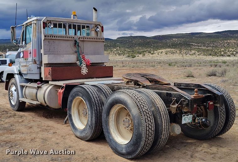 image for item DP4931 1986 Freightliner Conventional semi truck