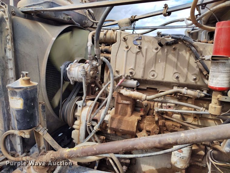 image for item DP4931 1986 Freightliner Conventional semi truck