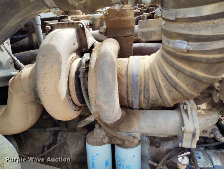 image for item DP4931 1986 Freightliner Conventional semi truck