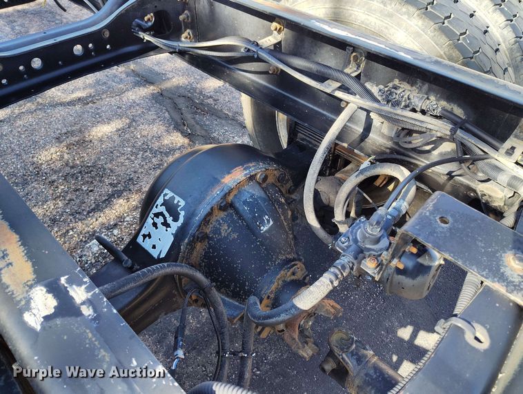 image for item DP4934 2009 International DuraStar 4300 truck cab and chassis