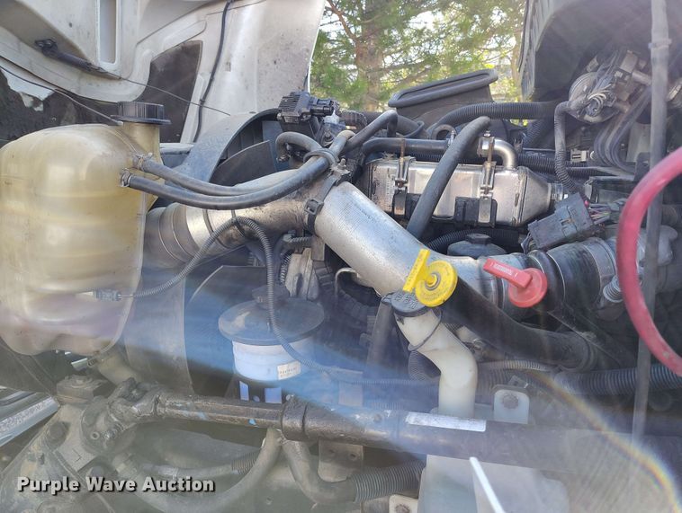 image for item DP4934 2009 International DuraStar 4300 truck cab and chassis