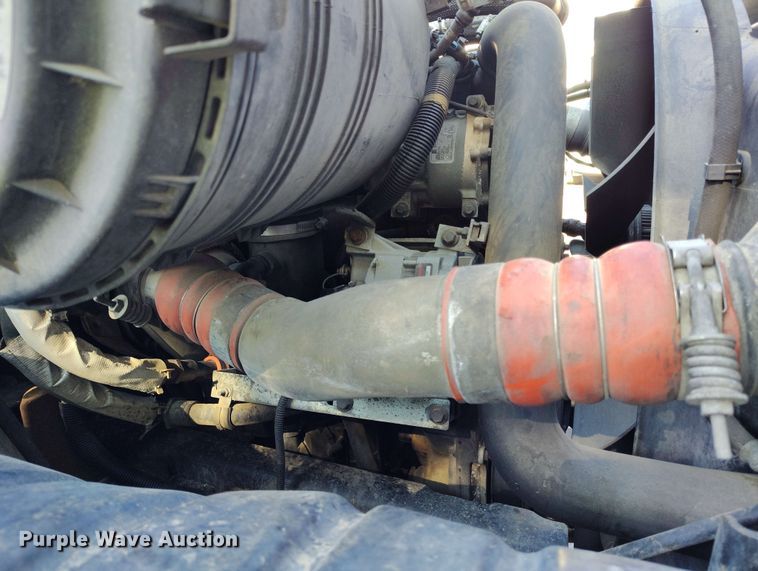 image for item DP4934 2009 International DuraStar 4300 truck cab and chassis