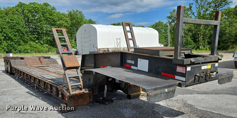 image for item DP6375 1993 Witzco Trailers Inc. RG-35 lowboy equipment trailer