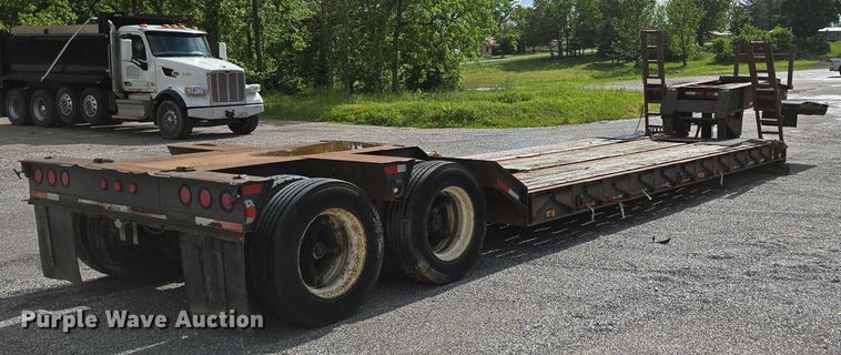 image for item DP6375 1993 Witzco Trailers Inc. RG-35 lowboy equipment trailer
