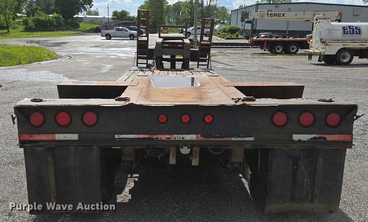 image for item DP6375 1993 Witzco Trailers Inc. RG-35 lowboy equipment trailer