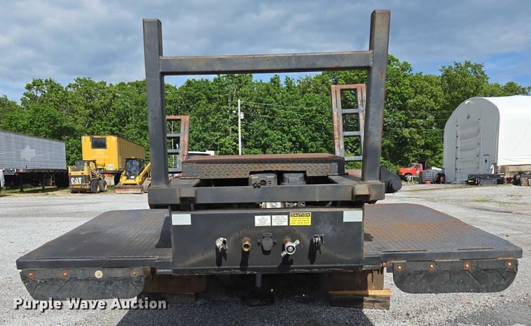 image for item DP6375 1993 Witzco Trailers Inc. RG-35 lowboy equipment trailer
