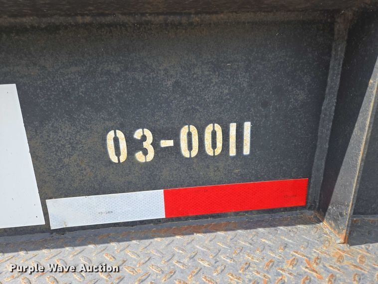 image for item DP6375 1993 Witzco Trailers Inc. RG-35 lowboy equipment trailer