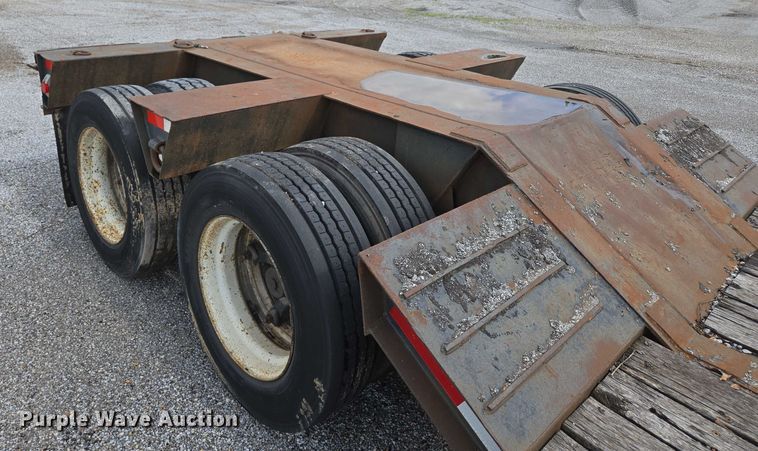image for item DP6375 1993 Witzco Trailers Inc. RG-35 lowboy equipment trailer