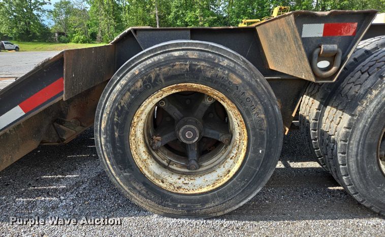 image for item DP6375 1993 Witzco Trailers Inc. RG-35 lowboy equipment trailer