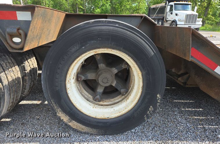 image for item DP6375 1993 Witzco Trailers Inc. RG-35 lowboy equipment trailer