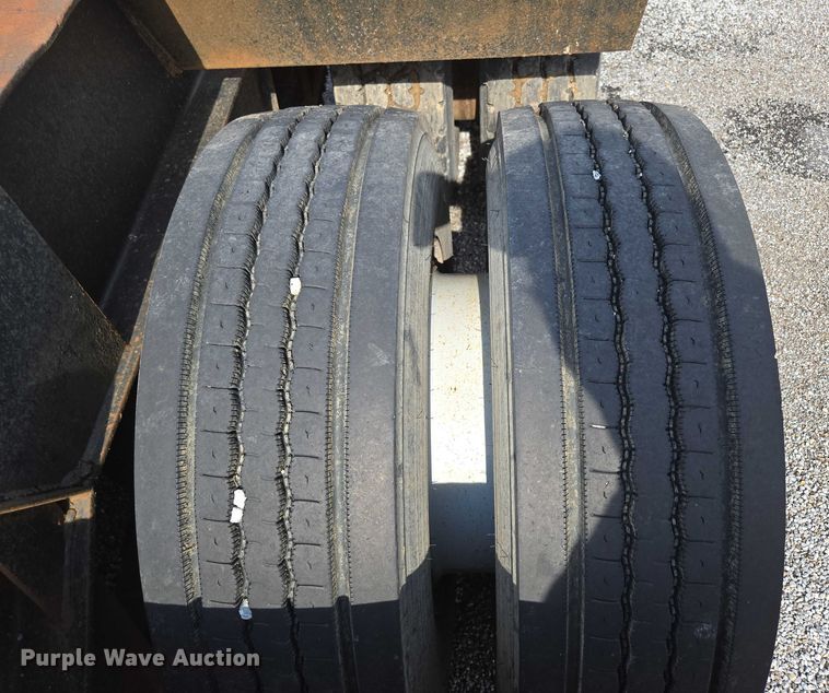 image for item DP6375 1993 Witzco Trailers Inc. RG-35 lowboy equipment trailer