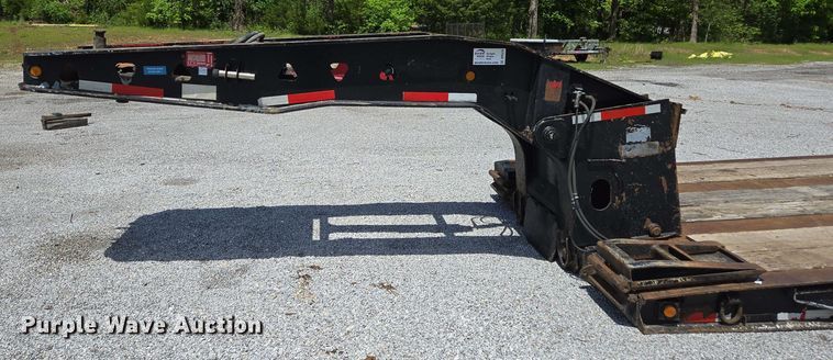 image for item DP6376 2002 Trail King TK110HDG lowboy equipment trailer