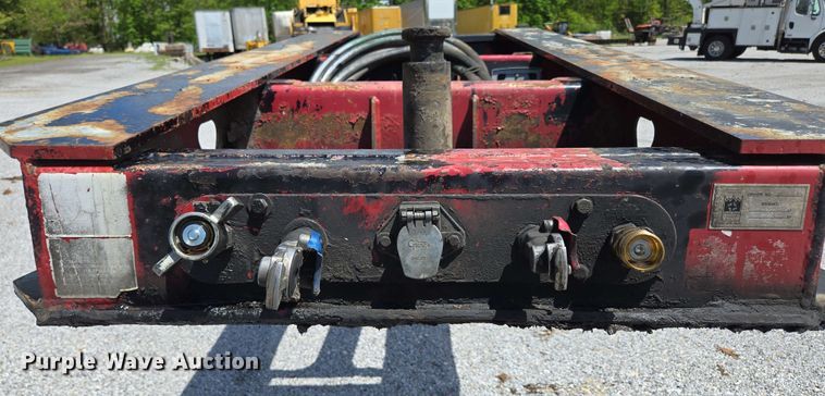 image for item DP6376 2002 Trail King TK110HDG lowboy equipment trailer