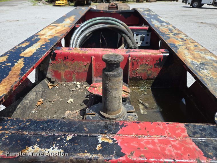 image for item DP6376 2002 Trail King TK110HDG lowboy equipment trailer