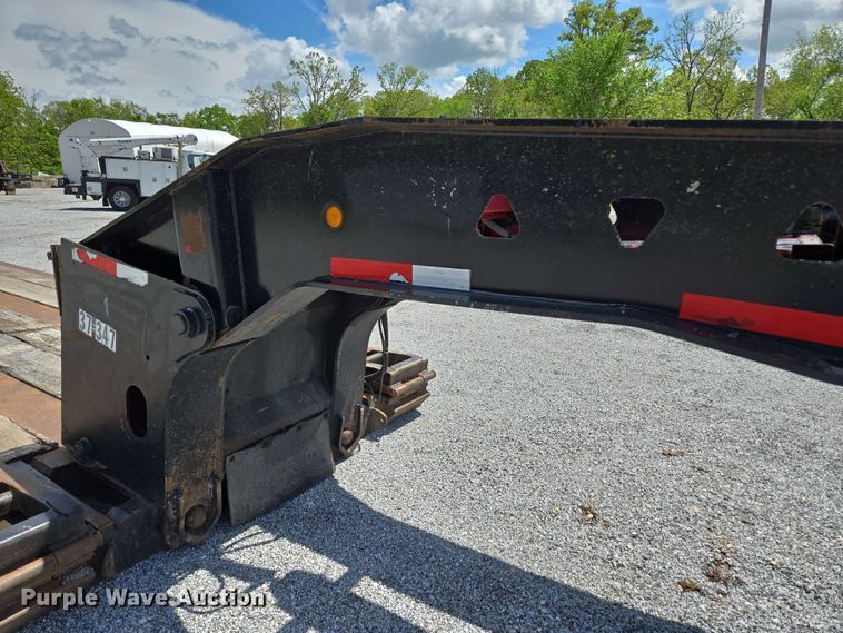 image for item DP6376 2002 Trail King TK110HDG lowboy equipment trailer