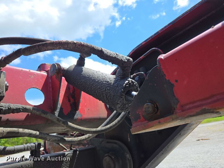 image for item DP6376 2002 Trail King TK110HDG lowboy equipment trailer