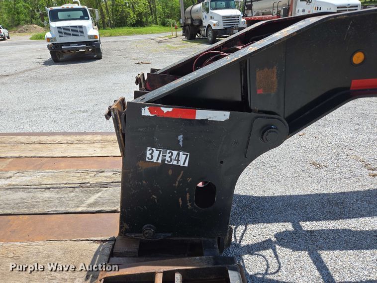 image for item DP6376 2002 Trail King TK110HDG lowboy equipment trailer