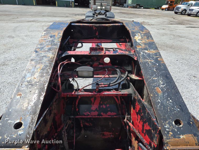 image for item DP6376 2002 Trail King TK110HDG lowboy equipment trailer