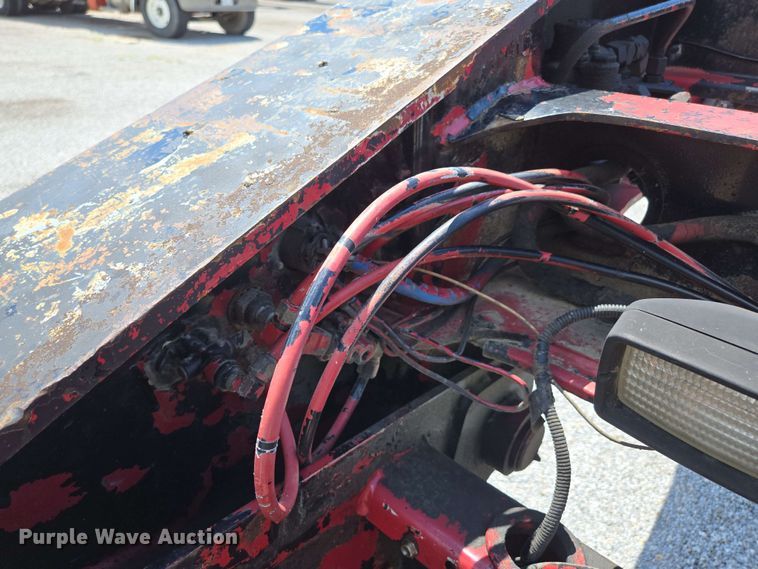 image for item DP6376 2002 Trail King TK110HDG lowboy equipment trailer