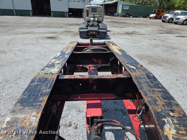 image for item DP6376 2002 Trail King TK110HDG lowboy equipment trailer