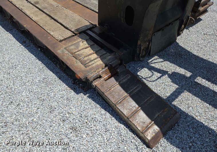 image for item DP6376 2002 Trail King TK110HDG lowboy equipment trailer