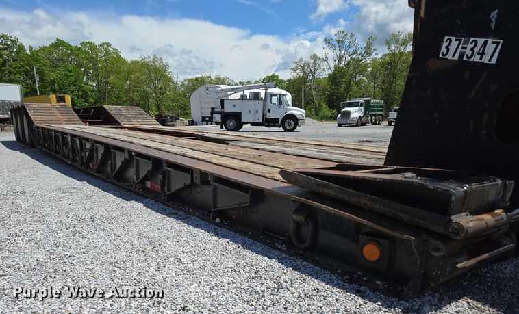 image for item DP6376 2002 Trail King TK110HDG lowboy equipment trailer