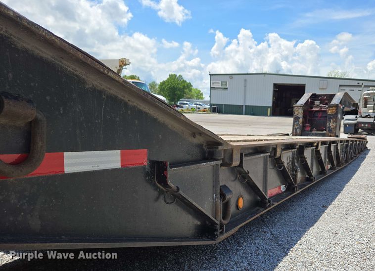 image for item DP6376 2002 Trail King TK110HDG lowboy equipment trailer