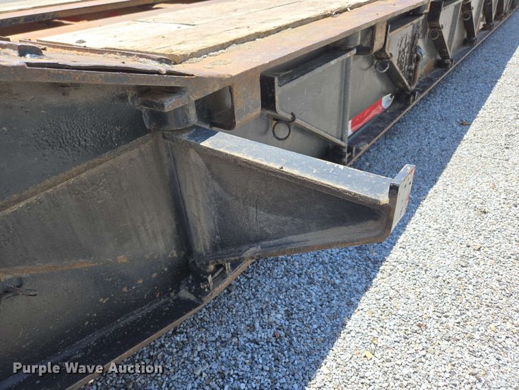 image for item DP6376 2002 Trail King TK110HDG lowboy equipment trailer