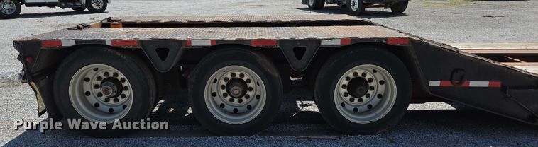 image for item DP6376 2002 Trail King TK110HDG lowboy equipment trailer