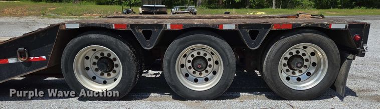 image for item DP6376 2002 Trail King TK110HDG lowboy equipment trailer