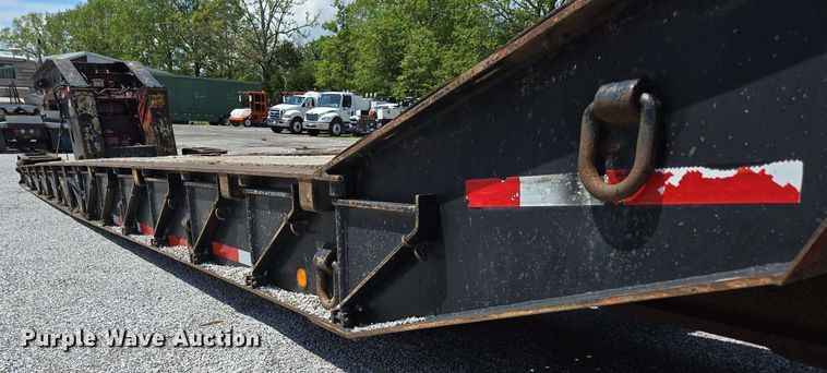image for item DP6376 2002 Trail King TK110HDG lowboy equipment trailer