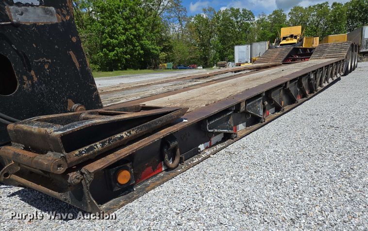 image for item DP6376 2002 Trail King TK110HDG lowboy equipment trailer