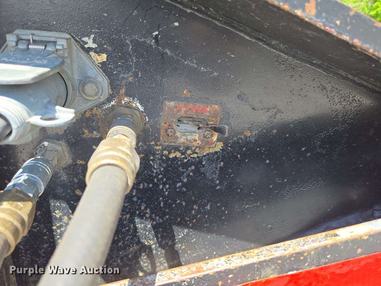 image for item DP6376 2002 Trail King TK110HDG lowboy equipment trailer