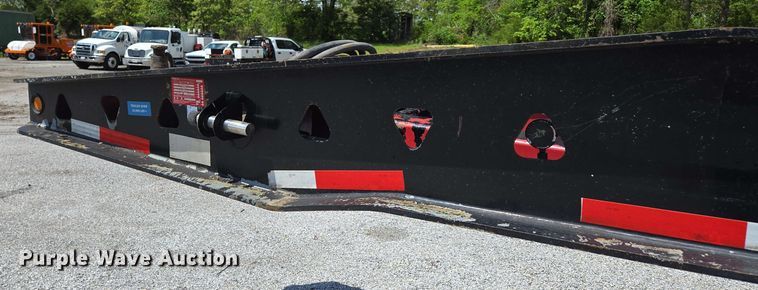 image for item DP6376 2002 Trail King TK110HDG lowboy equipment trailer