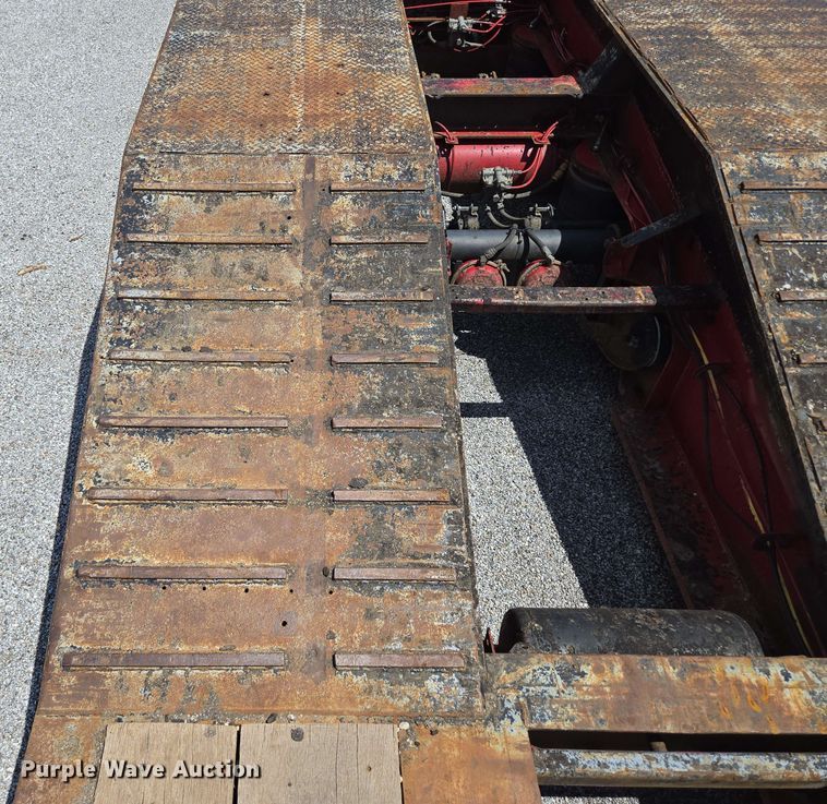 image for item DP6376 2002 Trail King TK110HDG lowboy equipment trailer