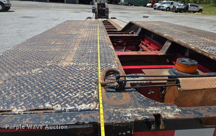 image for item DP6376 2002 Trail King TK110HDG lowboy equipment trailer