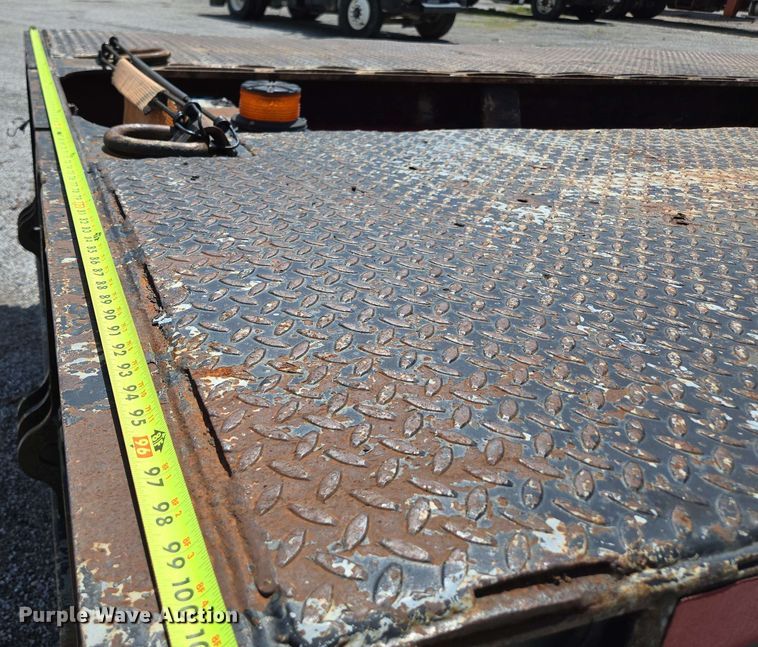 image for item DP6376 2002 Trail King TK110HDG lowboy equipment trailer