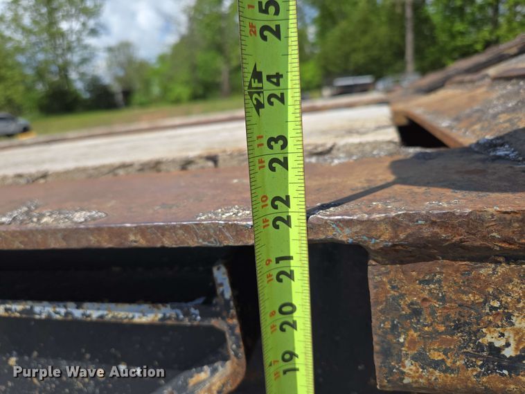 image for item DP6376 2002 Trail King TK110HDG lowboy equipment trailer