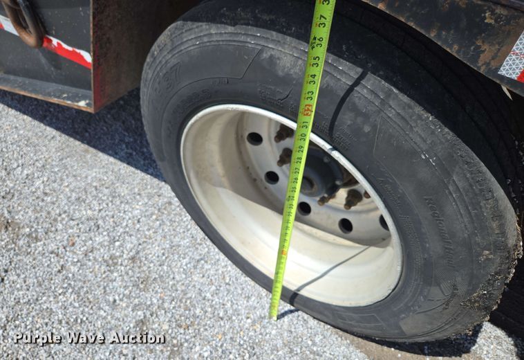 image for item DP6376 2002 Trail King TK110HDG lowboy equipment trailer