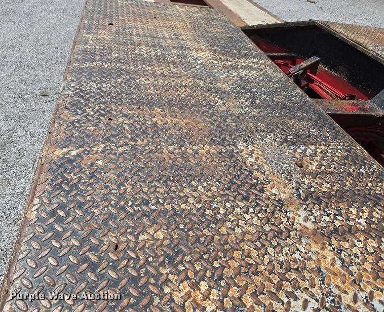 image for item DP6376 2002 Trail King TK110HDG lowboy equipment trailer