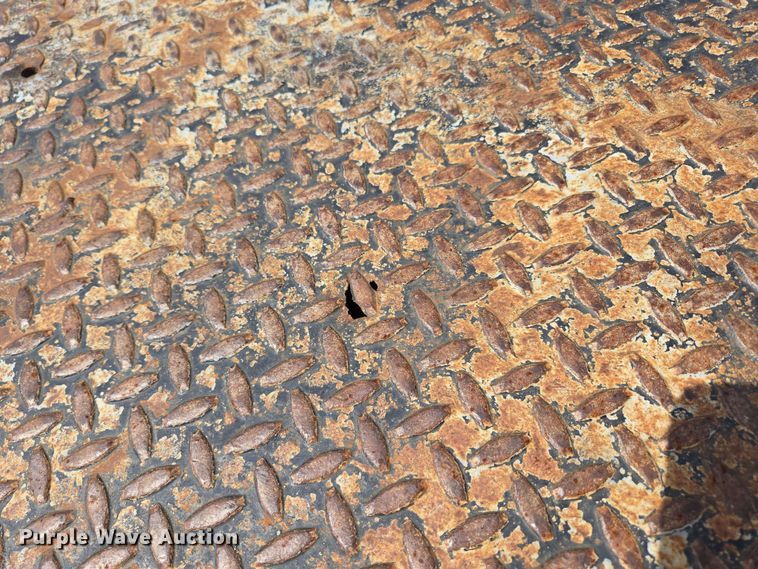 image for item DP6376 2002 Trail King TK110HDG lowboy equipment trailer