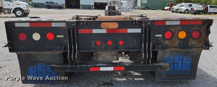 image for item DP6376 2002 Trail King TK110HDG lowboy equipment trailer