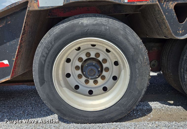 image for item DP6376 2002 Trail King TK110HDG lowboy equipment trailer