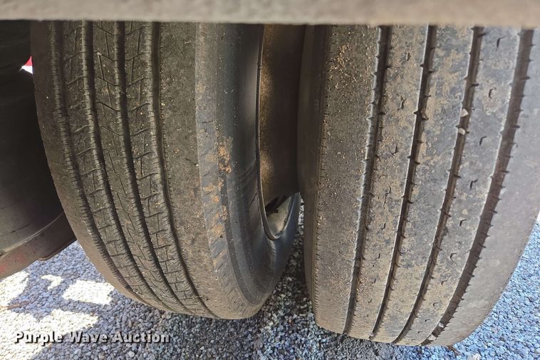 image for item DP6376 2002 Trail King TK110HDG lowboy equipment trailer