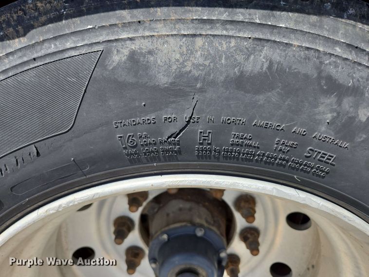 image for item DP6376 2002 Trail King TK110HDG lowboy equipment trailer