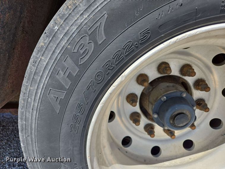 image for item DP6376 2002 Trail King TK110HDG lowboy equipment trailer