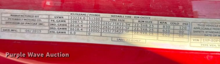 image for item DS4317 2016 Peterbilt 579 semi truck